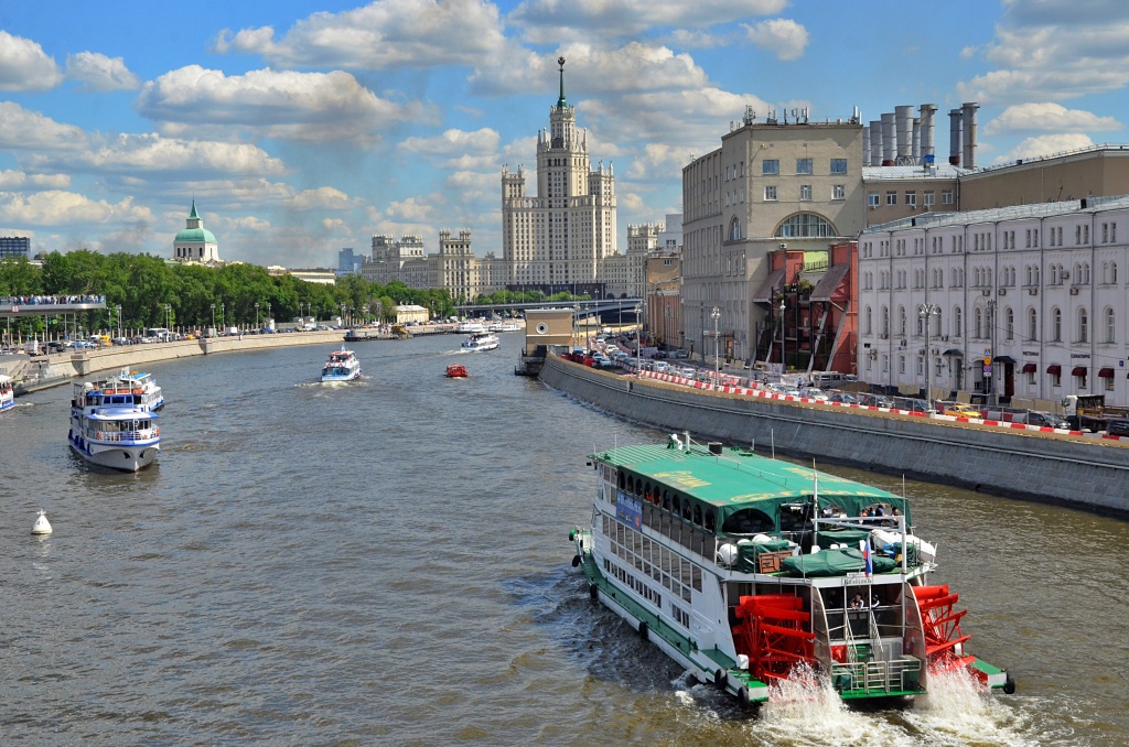 В 2020 году четверть российского экспорта микросхем и плат пришлась на Москву